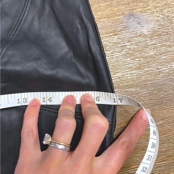 Vegan leather skirt - Picture 11 of 11